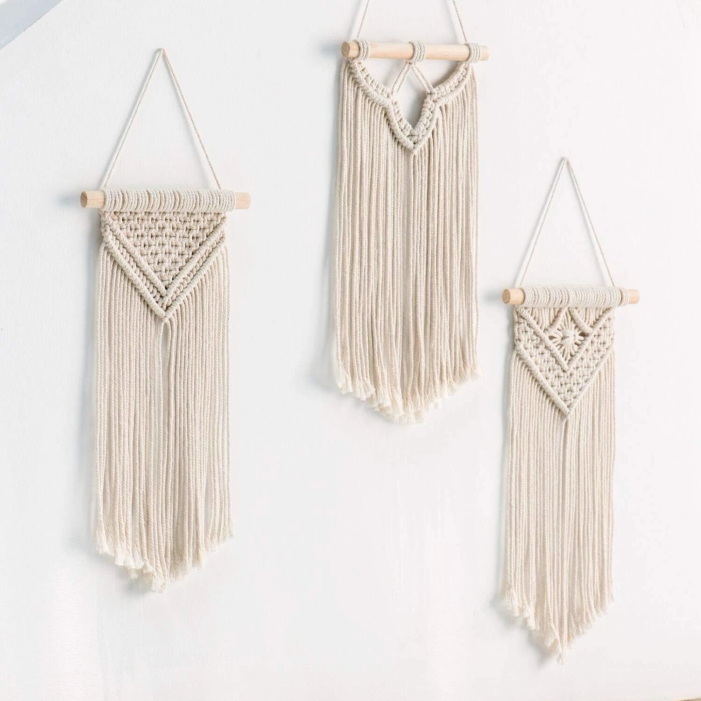 Small Woven Macrame Wall Hanging Pack