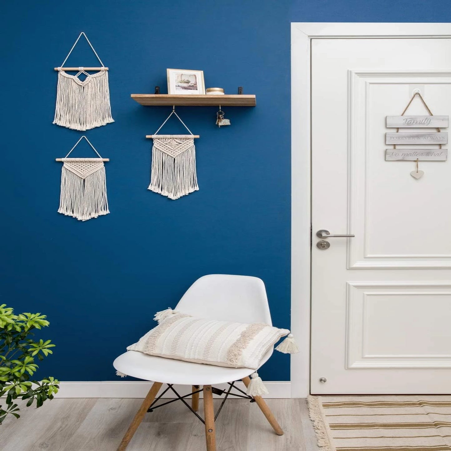 Small Woven Macrame Wall Hanging Pack