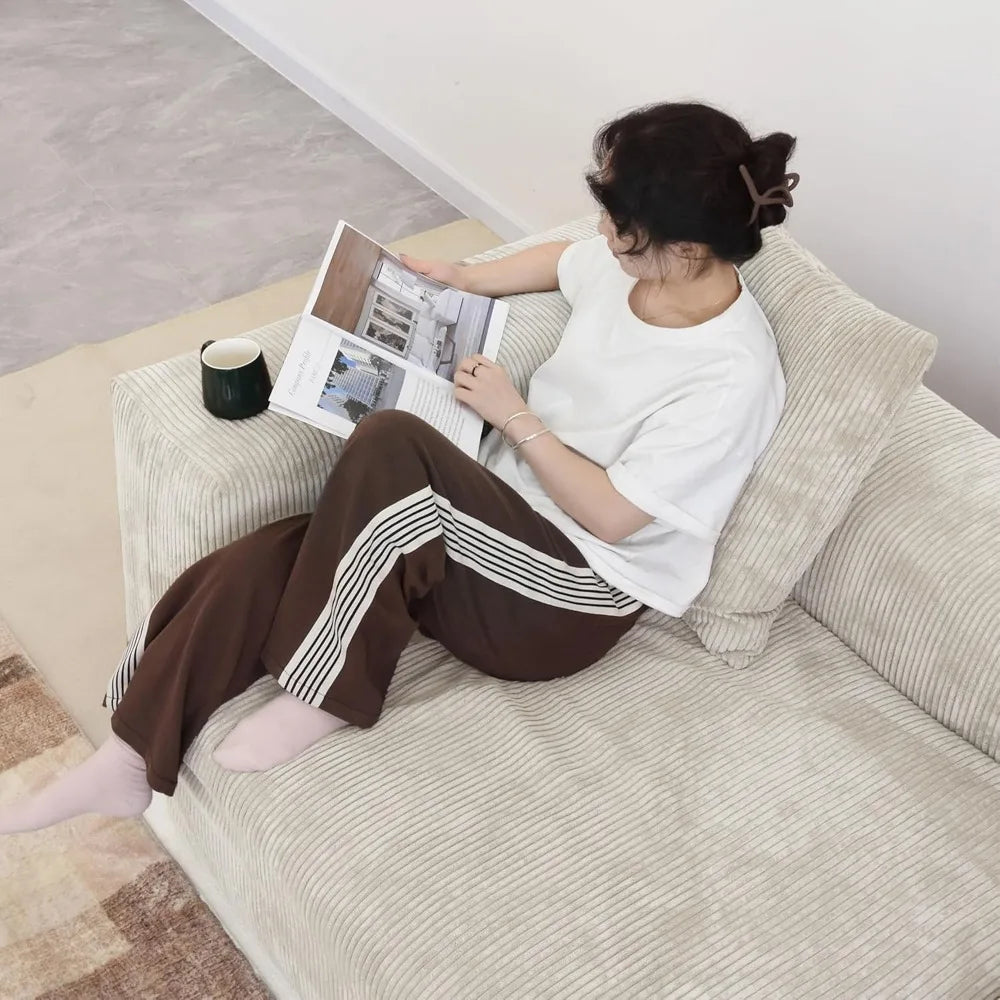 Luxurious Modular Sectional Couch with 5 Pillows